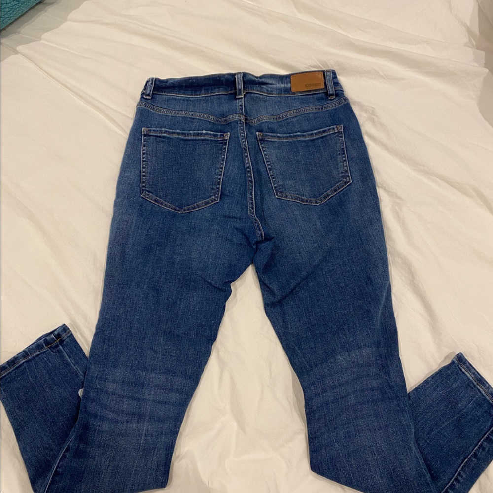 Express Skinny High Rise Jeans - Picture 2 of 3
